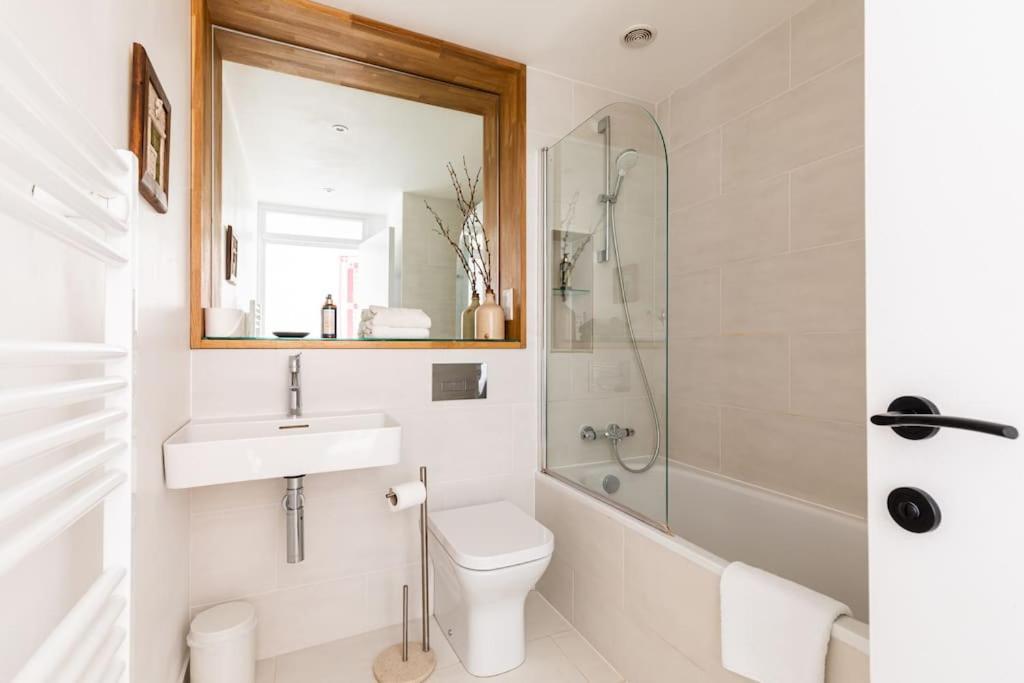 Premium Central House W Parking - Walk Everywhere Bath Exterior photo