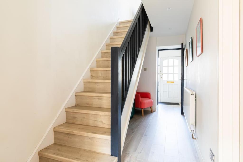 Premium Central House W Parking - Walk Everywhere Bath Exterior photo