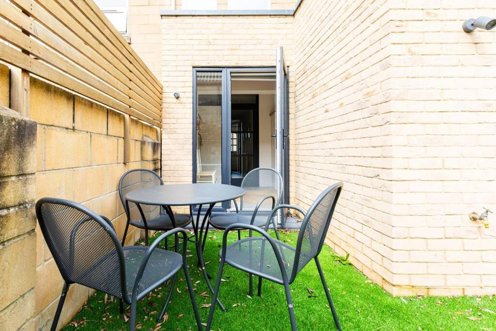 Premium Central House W Parking - Walk Everywhere Bath Exterior photo